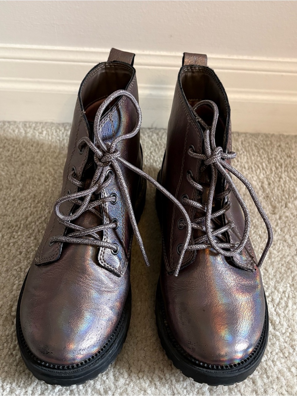 Girl’s Metallic Mauve Lace-Up Boots